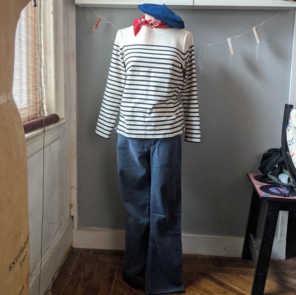 Vintage Levi's gray/ blue Corduroy Pants